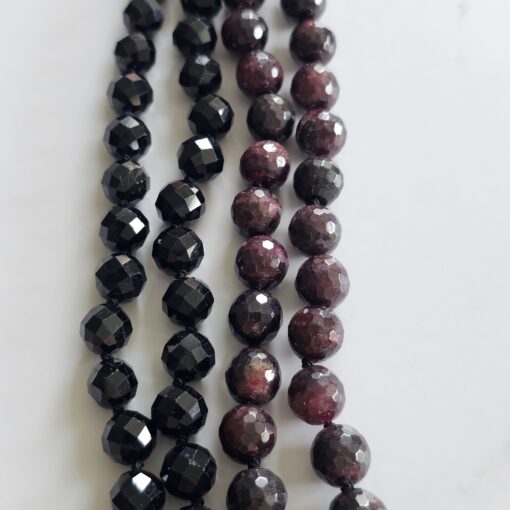 Granat (facettiert) -Turmalin (schwarz und facettiert) -Mala mit schwarzem Turmalin-Anhänger (Feenstein, Hexagon) – Bild 9