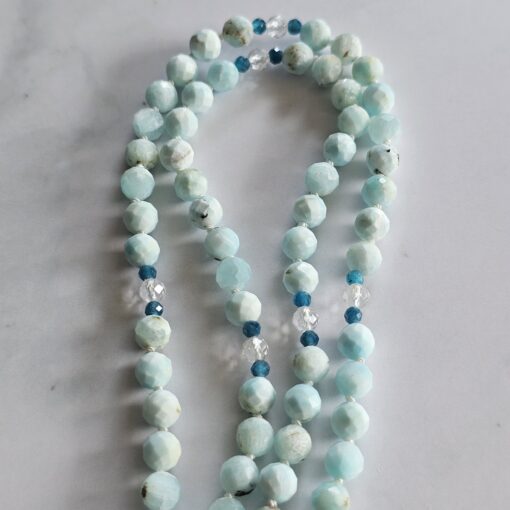 Hemimorphit (facettiert) -Bergkristall (facettiert) -Apatit (blau, facettiert) -Mala  mit Edelstahl-Anhänger (Hamsa-Hand) – Bild 10