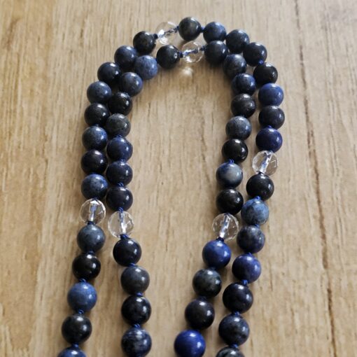 Dumortierit-Bergkristall (facettiert) -Mala mit Dumortierit-Delphin – Bild 10