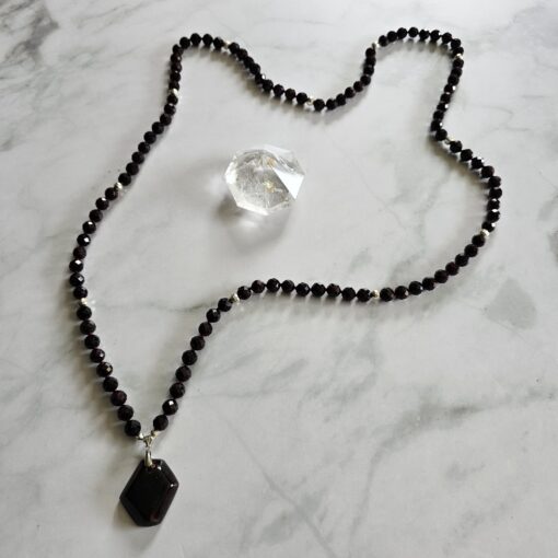 Granat (facettiert) -Mala mit Granat-Anhänger (Freiform) und 2 Armbändern – Bild 8