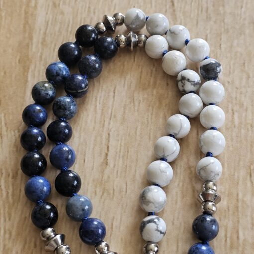 Dumortierit-Magnesit-Mala (1) mit Dumortierit-Anhänger (Tropfen) – Bild 11
