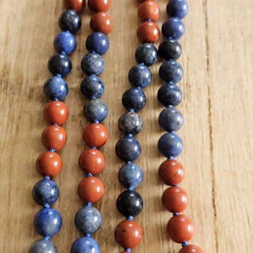 Dumortierit-Jaspis (rot) -Mala (1) mit Dumortierit-Donut und Armband – Bild 11