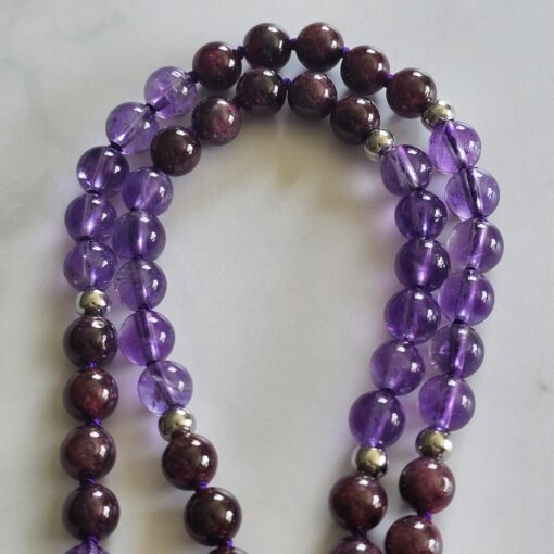 Amethyst-Granat-Mala mit Amethyst-Anhänger (Freiform): – Bild 11