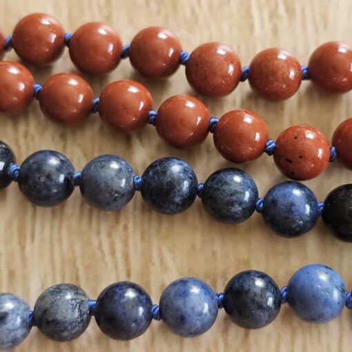 Dumortierit-Jaspis (rot) -Mala (1) mit Dumortierit-Donut – Bild 12