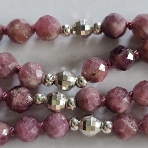 Turmalin (rosa und facettiert) -Mala mit  925 Silberanhänger (Lotusblatt) – Bild 12