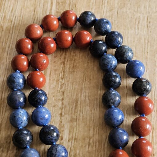 Dumortierit-Jaspis (rot) -Mala (1) mit Dumortierit-Donut und Armband – Bild 13