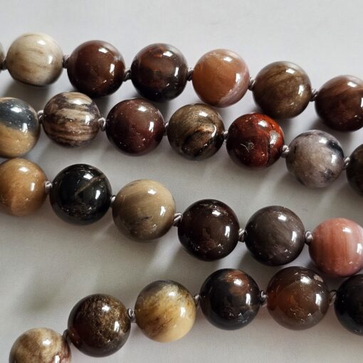 Versteinerte Holz-Mala (3) mit größerem, versteinertem Holz-Anhänger (Freiform) und Armband – Bild 14