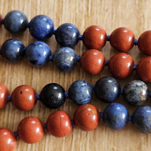 Dumortierit-Jaspis (rot) -Mala (1) mit Dumortierit-Donut und Armband – Bild 14