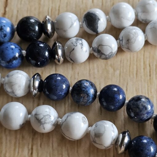 Dumortierit-Magnesit-Mala (2) mit Magnesit-Muschel – Bild 14