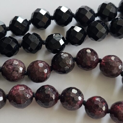 Granat (facettiert) -Turmalin (schwarz und facettiert) -Mala mit schwarzem Turmalin-Anhänger (Feenstein, Hexagon) – Bild 14