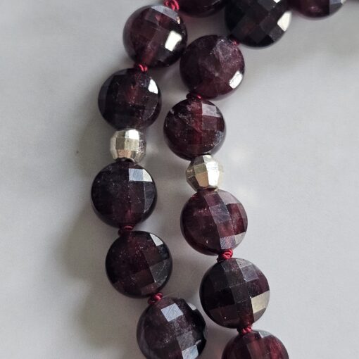 Granat (facettiert) -Mala mit Quaste aus 925 Silber – Bild 15