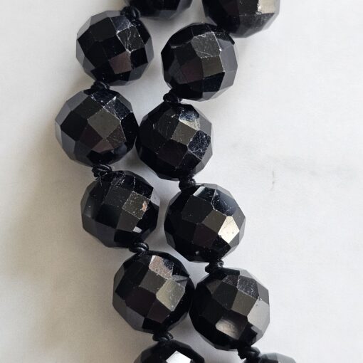 Granat (facettiert) -Turmalin (schwarz und facettiert) -Mala mit schwarzem Turmalin-Anhänger (Feenstein, Hexagon) – Bild 15
