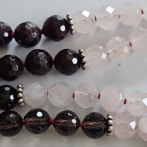 Granat (facettiert) -Rauchquarz (facettiert) -Rosenquarz (facettiert) -Mala (1) mit Granat-Anhänger (Oval) und Armband – Bild 16