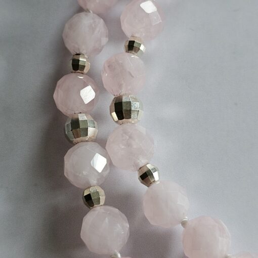 Rosenquarz (facettiert) -Mala mit Rosenquarz-Herz und Armband – Bild 17