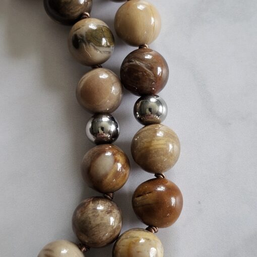 Versteinerte Holz-Mala (1) mit versteinertem Holz-Anhänger (Tropfen) und Armband – Bild 17