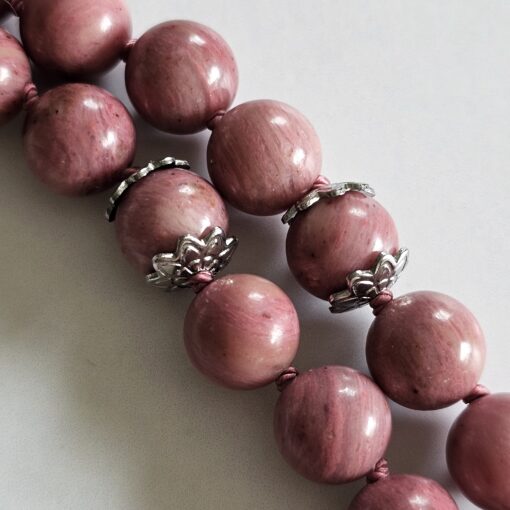 Rhodonit-Mala mit Rhodonit-Donut und Armband – Bild 18