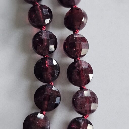 Granat (facettiert) -Mala mit Quaste aus 925 Silber – Bild 18