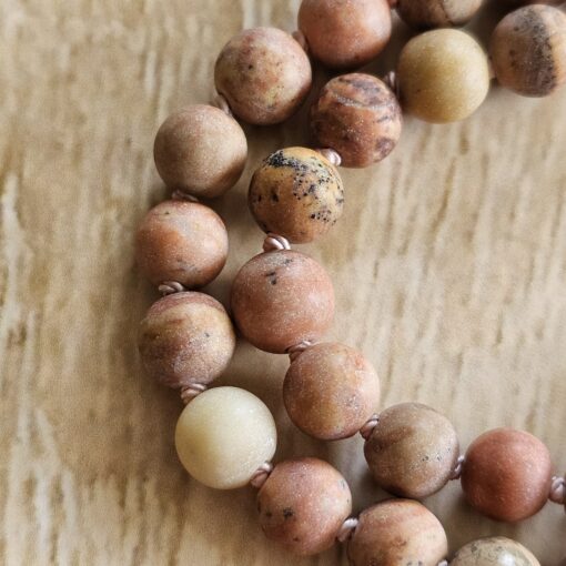 Jaspis (naturfarben und matt) -Mala (1) mit Baumwollquaste – Bild 18