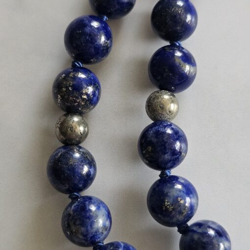 Lapislazuli-Pyrit-Mala (5) mit Anhänger mit einer Pyrit-Sonne – Bild 17