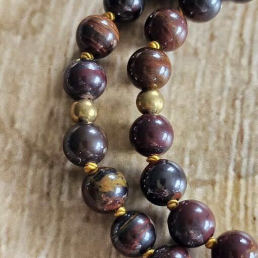 Tigereisen-Messing-Mala (2) mit Tigereisen-Anhänger (Tropfen) und Armband – Bild 18