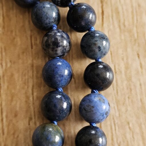 Dumortierit-Magnesit-Mala (1) mit Dumortierit-Donut und Armband – Bild 18