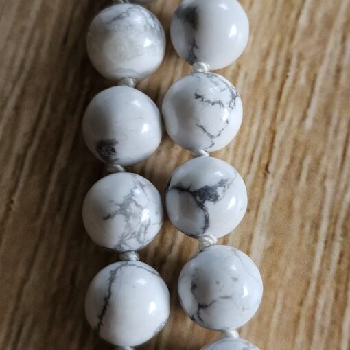 Dumortierit-Magnesit-Mala (2) mit Magnesit-Muschel – Bild 18