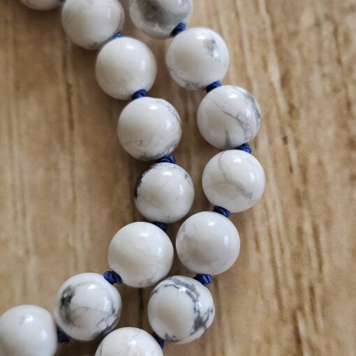 Dumortierit-Magnesit-Mala (1) mit Dumortierit-Anhänger (Tropfen) – Bild 19