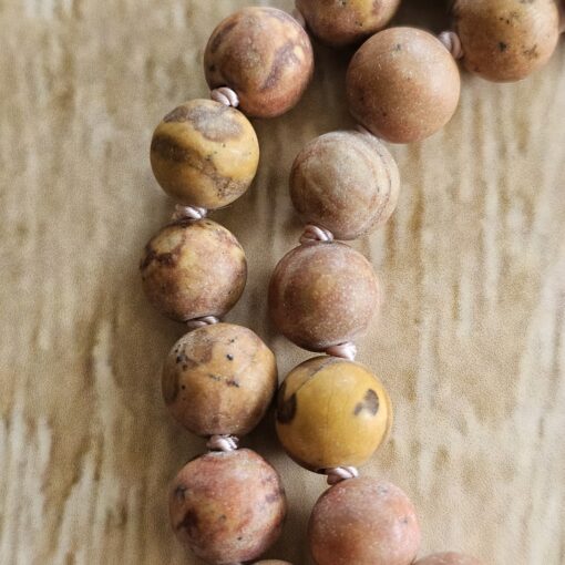 Jaspis (naturfarben und matt) -Mala (1) mit Baumwollquaste – Bild 19