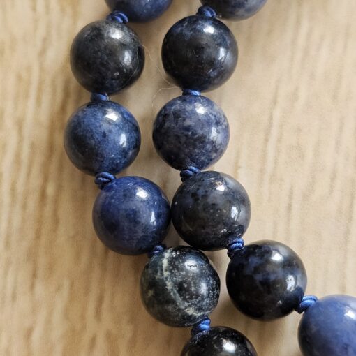 Dumortierit-Bergkristall (facettiert) -Mala mit Dumortierit-Delphin – Bild 19