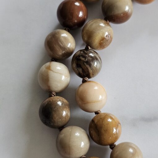 Versteinerte Holz-Mala (1) mit versteinertem Holz-Anhänger (Tropfen) und Armband – Bild 20