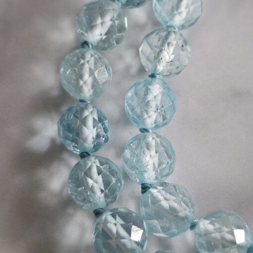 Topas (blau und facettiert) -Mala mit blauem Topas-Anhänger (Freiform) und Armband – Bild 21