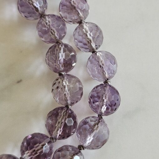 Amethyst (hell und facettiert) -Mala mit Kreuzanhänger aus 925 Silber und Amethyst sowie Armband – Bild 21
