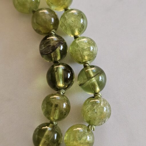 Peridot-Bergkristall (facettiert) -Mala mit Chakra-Anhänger aus 925 Silber und Armband – Bild 23