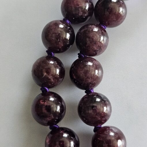 Amethyst-Granat-Mala mit Amethyst-Anhänger (Freiform): – Bild 22