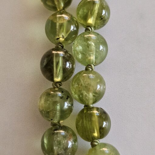 Peridot-Bergkristall (facettiert) -Mala mit Chakra-Anhänger aus 925 Silber und Armband – Bild 24