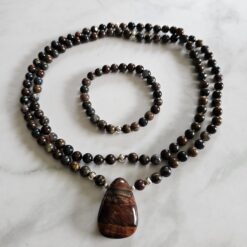 Pietersit-Mala (1) mit Pietersit-Anhänger (Freiform) und Armband