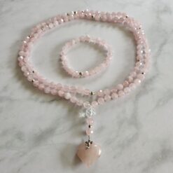 Rosenquarz (facettiert) -Mala mit Rosenquarz-Herz und Armband