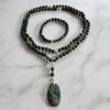 Seraphinit-Mala (1) mit Seraphinit-Anhänger (Oval) und Armband 