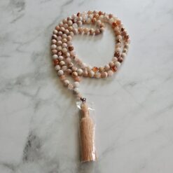 Achat (Kirschblütenachat) -Kupfer-Mala mit Baumwollquaste