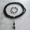 Andradit (Granat) -Mala mit Edelstahlanhänger (Dorje) und Armband