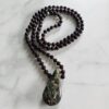 Granat-Mala (6) mit Eklogit-Anhänger (Tropfen)