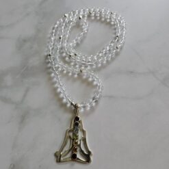 Bergkristall-Mala mit Chakra-Anhänger (Yoga-Figur)