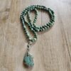 Variscit-Mala (2) mit Variscit-Anhänger (Oval)