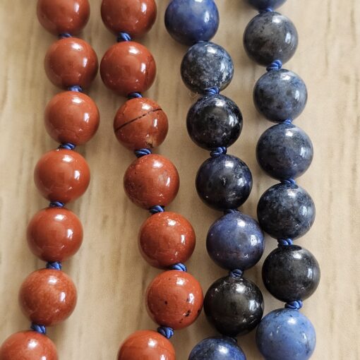 Dumortierit-Jaspis (rot) -Mala (1) mit Dumortierit-Donut – Bild 2