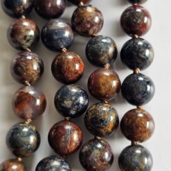 Alternative view of Pietersit-Mala (2) mit rundem, bläulichem Pietersit-Anhänger und Armband