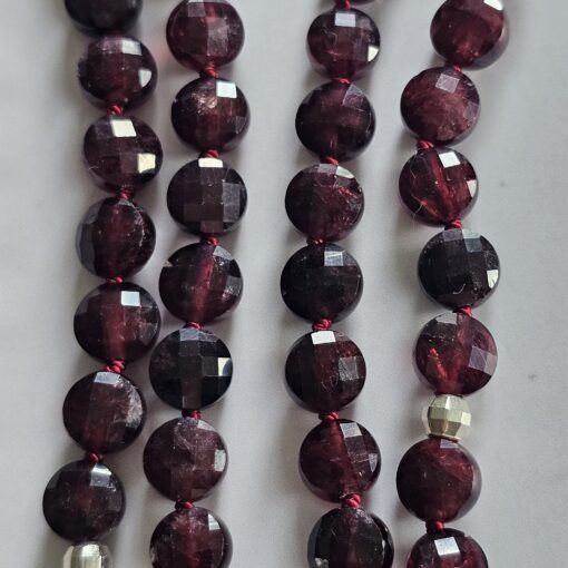 Granat (facettiert) -Mala mit Quaste aus 925 Silber – Bild 2
