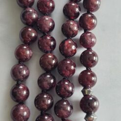 Alternative view of Granat-Mala (4) mit Granat-Donut