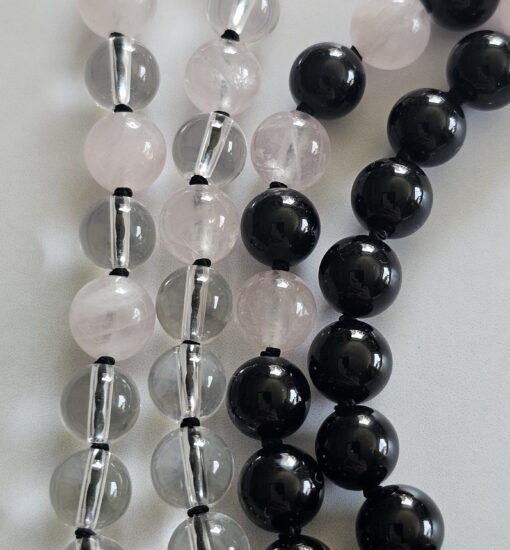 Bergkristall-Rosenquarz-Turmalin (schwarz) -Mala mit Seidenquaste – Bild 2