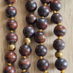 Alternative view of Tigereisen-Messing-Mala (2) mit Tigereisen-Anhänger (Tropfen) und Armband