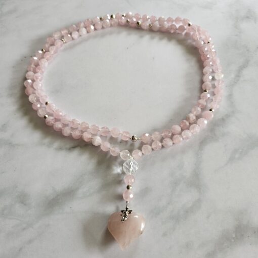 Rosenquarz (facettiert) -Mala mit Rosenquarz-Herz und Armband – Bild 3